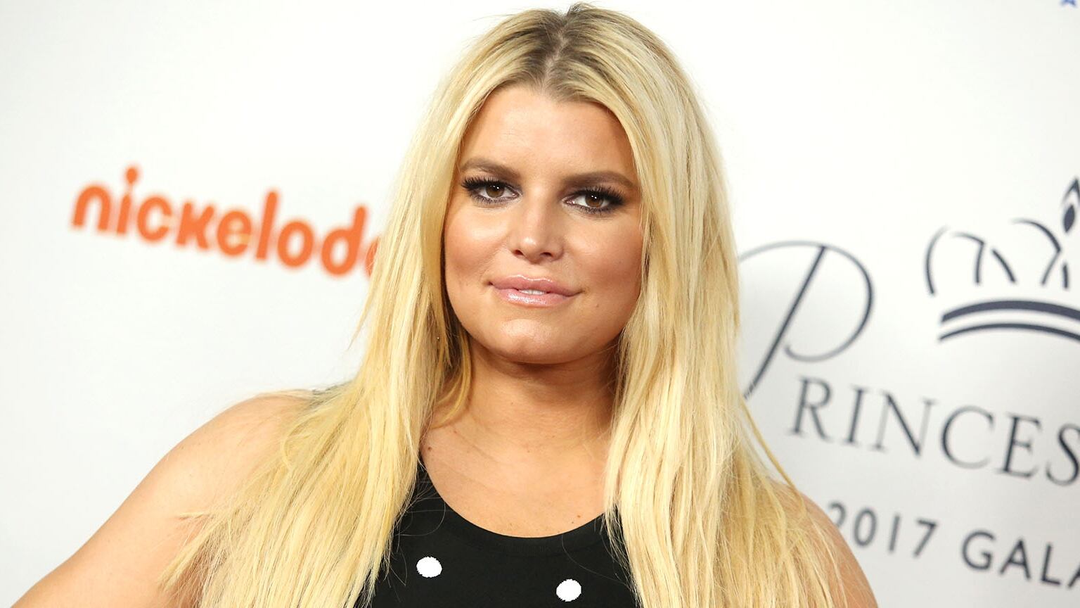 Después de dejar el alcohol, Simpson experimentó la superación personal que, según ella, le abrió las puertas a una nueva etapa profesional (Matt Baron/Shutterstock)