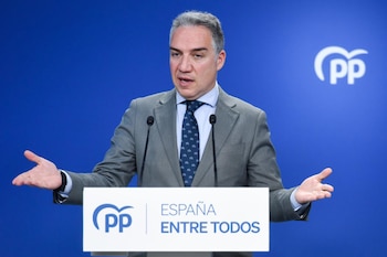 02/03/2023 El coordinador general del Partido Popular y director de Campaña, Elías Bendodo, interviene durante una rueda de prensa tras la reunión del Comité de Campaña, en la sede del PP, a 2 de marzo de 2023, en Madrid (España). La reunión se ha llevado a cabo de cara a las próximas elecciones municipales y autonómicas del próximo 28 de mayo.
POLITICA
Gustavo Valiente - Europa Press