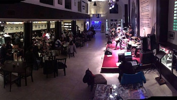 Hay parrilla, shows y hasta