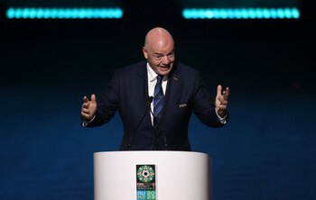 Infantino seguirá al frente de