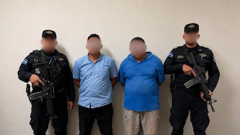 Capturaron a dos hombres acusados de rociar con gasolina y matar a un hombre de 66 años en El Salvador