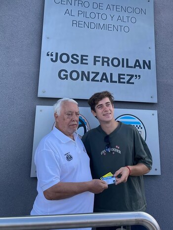 Colapinto tiene la licencia de