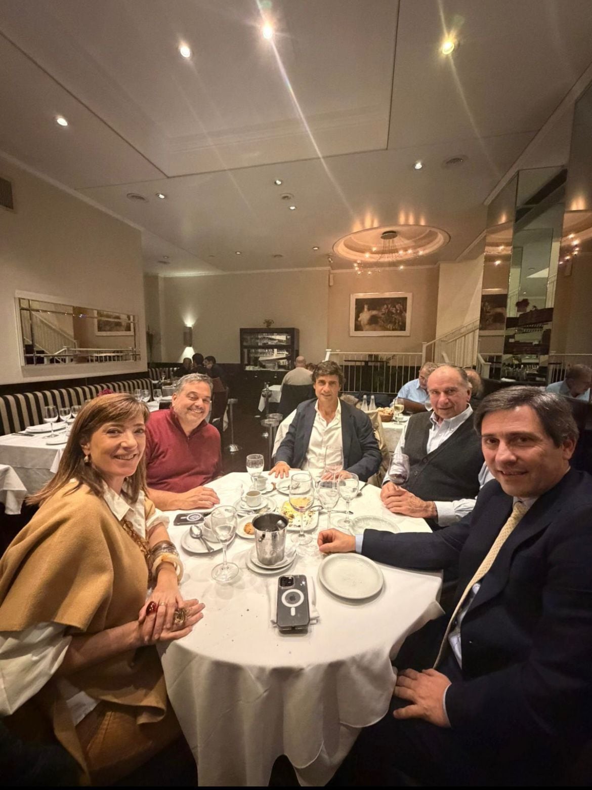 Lacunza junto a Triaca, Bertol, Schiavone y Goerling Lara.