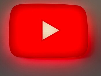YouTube se encuentra curando contenido