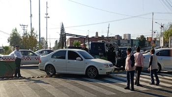 Vecinos bloquean avenidas del centro