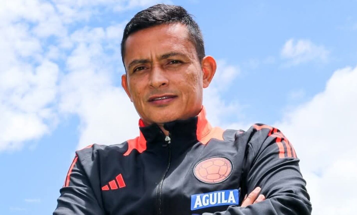 César Torres, técnico de la selección Colombia sub-20, sueña con salir campeón del mundo en Chile - crédito Concejo de Cali