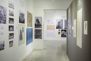 De la obra que no firmó a los planos más relevantes: la obra de Bustillo se exhibe en el FNA