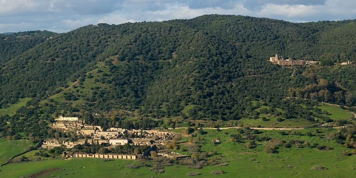 Investigadores localizan la posible ubicación de Madinat al Zhira, la ciudad perdida de Almanzor, mediante sensores LiDAR y análisis digital del terreno (Wikimedia Commons)