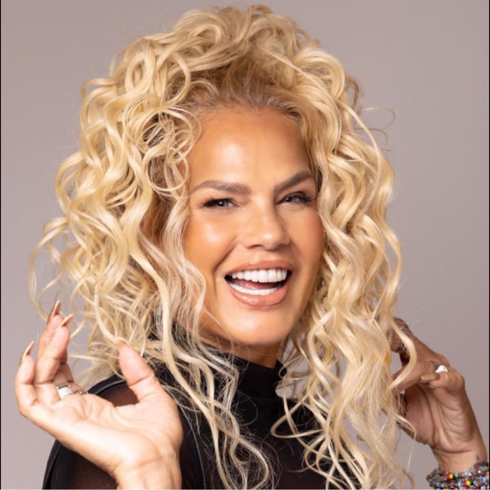 Las declaraciones de Niurka sobre Karely incluyen críticas contundentes a su talento y uso de la imagen personal en la farándula (Niurka Marcos)