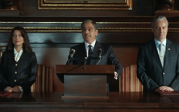 Robinson Díaz es el encargado de interpretar a Belisario Betancur, presidente de Colombia cuando ocurrió la Toma del Palacio de Justicia - crédito Netflix