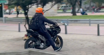 Durante el primer trimestre de 2026, 37 peatones murieron y 404 resultaron heridos en siniestros viales en Bogotá, con alta implicación de motocicletas - crédito Diana Diago