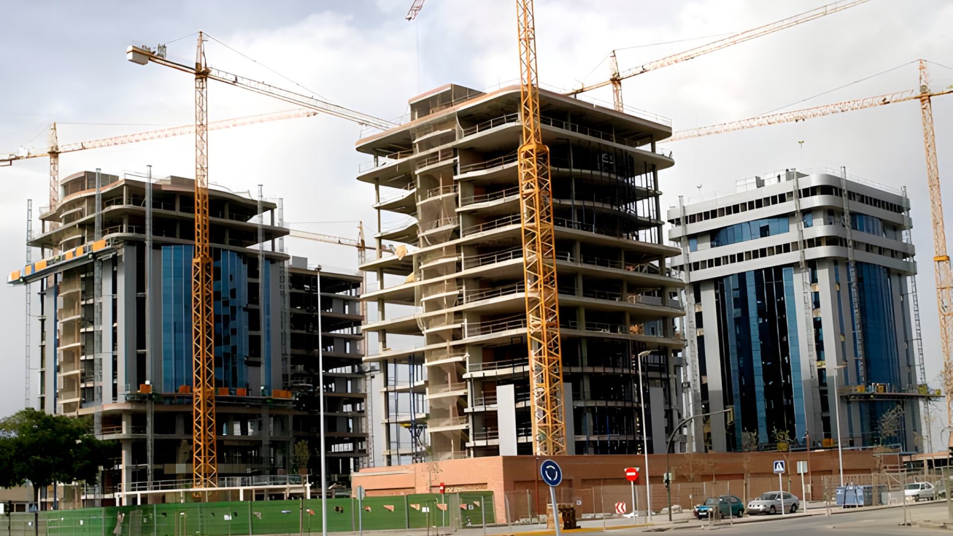 Solo dos proyectos inmobiliarios están paralizados de un total de 757 en Lima Metropolitana