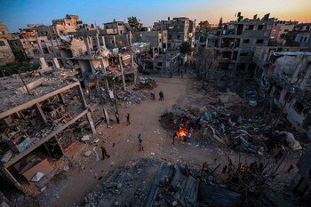 Casas y edificios destruidos en