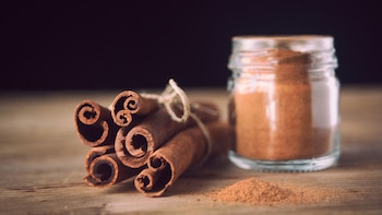 La canela tiene propiedades antivirales,