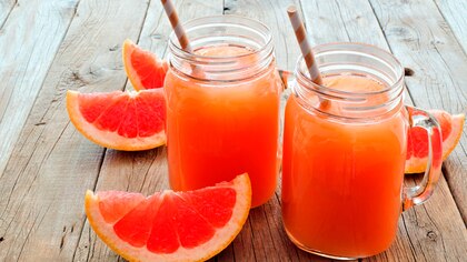 ¿La toronja o pomelo realmente ayuda a adelgazar? mitos y verdades de esta fruta 