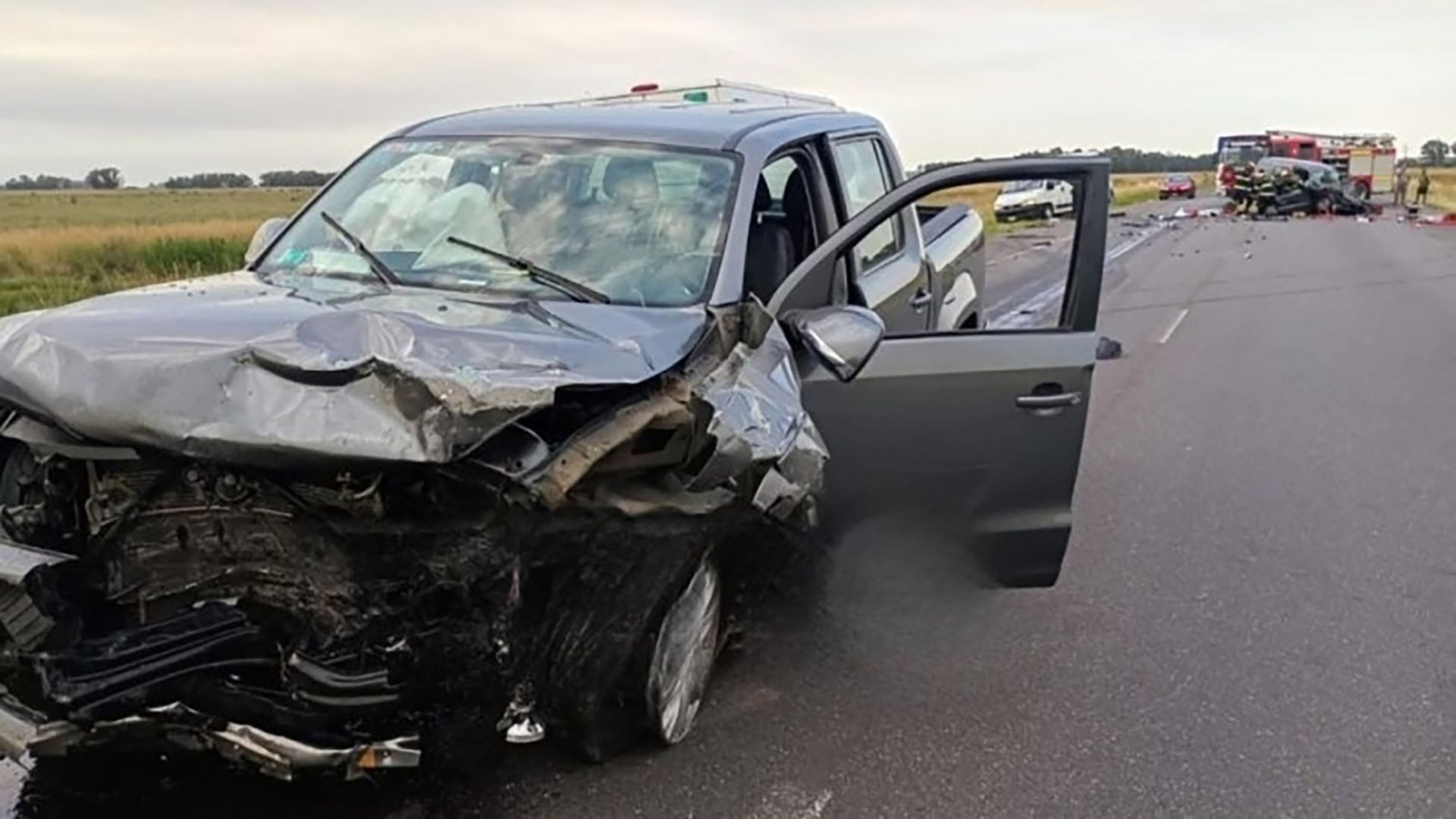 El choque involucró a una Volkswagen Amarok y una Renault Kangoo