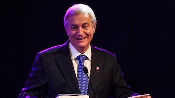 Kast presenta a su gabinete