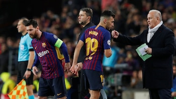 Munir El Haddadi compartió vestuario con Lionel Messi en el Barcelona y mantiene presente las anécdotas de aquella etapa (Reuters)
