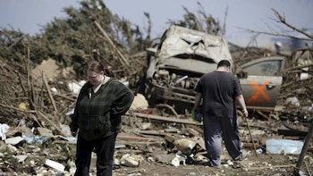 Tornados arrasan zonas de Illinois
