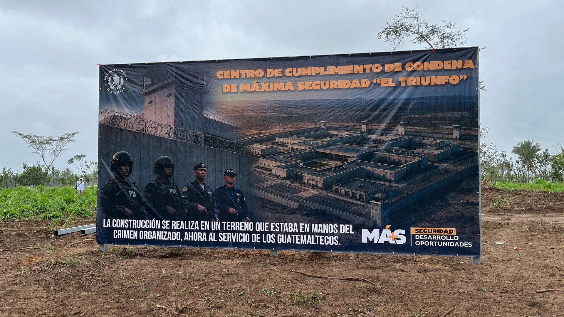 El proyecto de El Triunfo busca aliviar un sistema penitenciario con 300% de sobrepoblación y más de 24 mil personas privadas de libertad en 24 cárceles. (Gobierno de Guatemala)