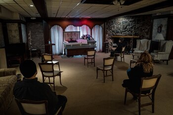 Familiares de Anthony Schilizzi, de