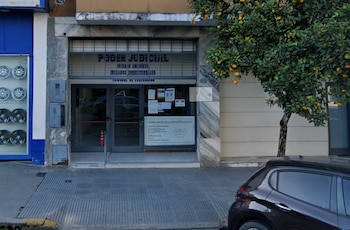 El fallo judicial incluyó la obligación de donar insumos médicos a centros de salud de la región