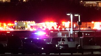 Personal de emergencias responde al