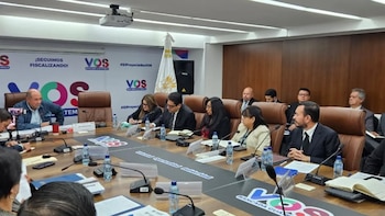 Diputado de Junta Directiva denuncia