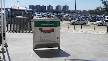 Piden 15 años de prisión para un hombre acusado de matar a su mujer y enterrar el cuerpo en un polígono de Málaga