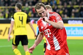 Harry Kane del Bayern Munich celebra tras anotar en el encuentro de la Bundesliga ante el Borussia Dortmund el sábado 28 de febrero del 2026. (Federico Gambarini/dpa via AP)