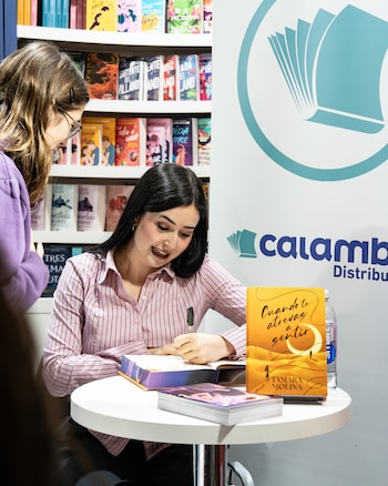 Tamara Molina eligió el romance como género en Cuando te atrevas a sentir porque el amor sostiene la historia y aporta esperanza en medio de la crisis - (Gentileza de la la editorial Calambur)