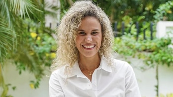 La ministra Natalia López Fuentes propuso anticipos voluntarios de la prima de servicios del segundo semestre de 2026 para dar liquidez a las familias afectadas por el terremoto - crédito Natalia López Fuentes/Facebook