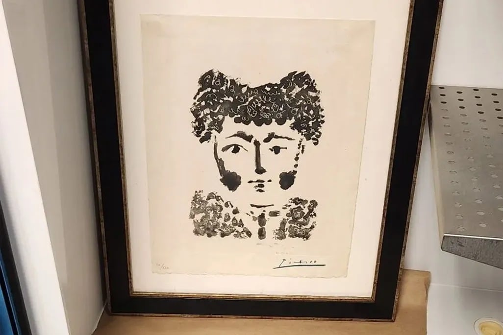 El propietario Timothy Dertz encontró la obra de Picasso colgada en una pared durante la limpieza de un apartamento vacío en Milwaukee