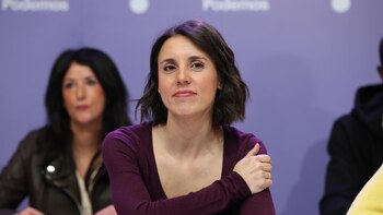 Irene Montero asocia la retirada