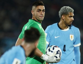 Santiago Mele durante un partido