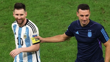 Scaloni habló a un mes del Mundial: las chances volver a ser campeones y por qué Messi y Maradona podrían haber jugado en su equipo