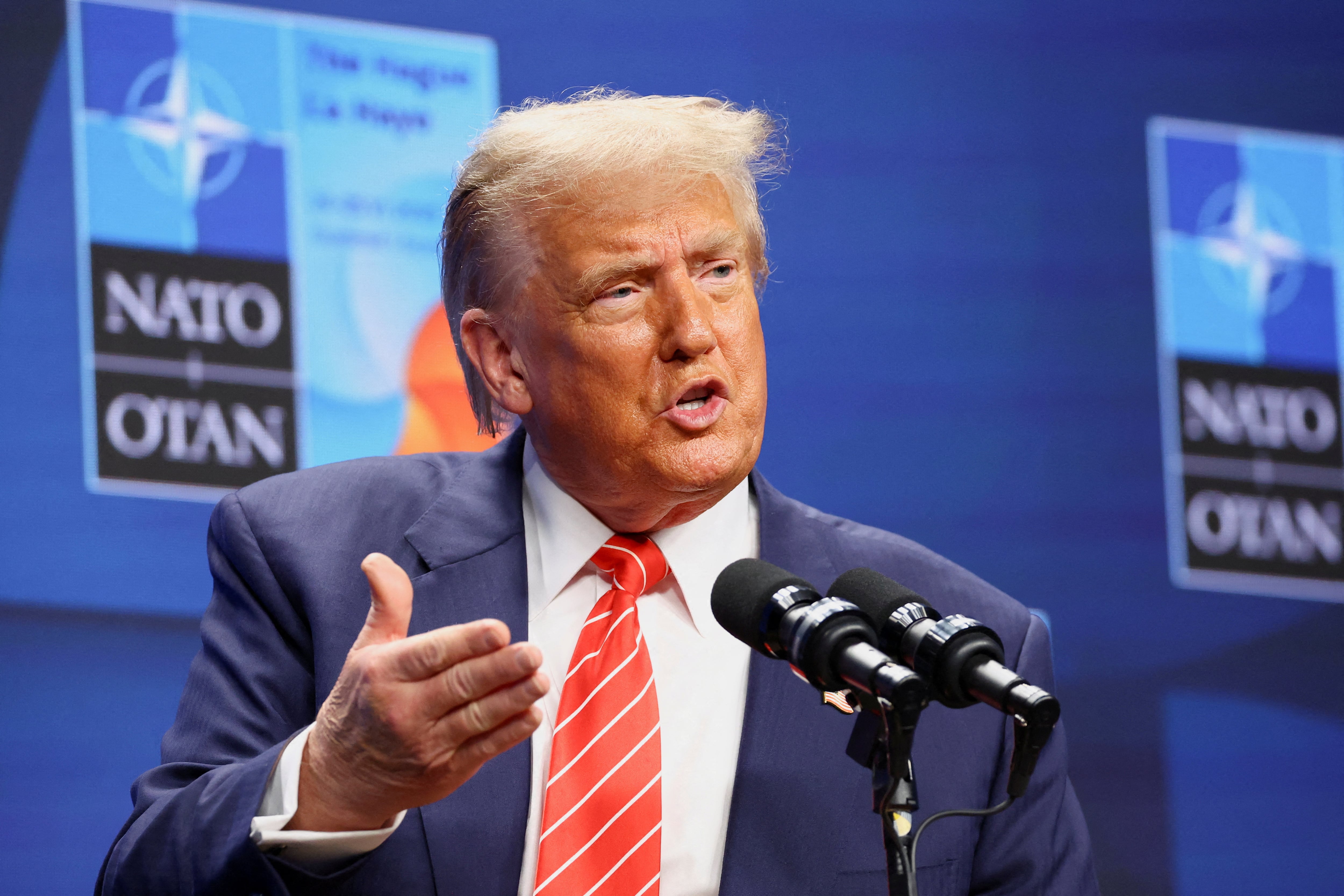 Trump dijo que EEUU impondrá nuevas sanciones contra Rusia una vez que los miembros de la OTAN hagan lo propio (REUTERS/Piroschka Van De Wouw)