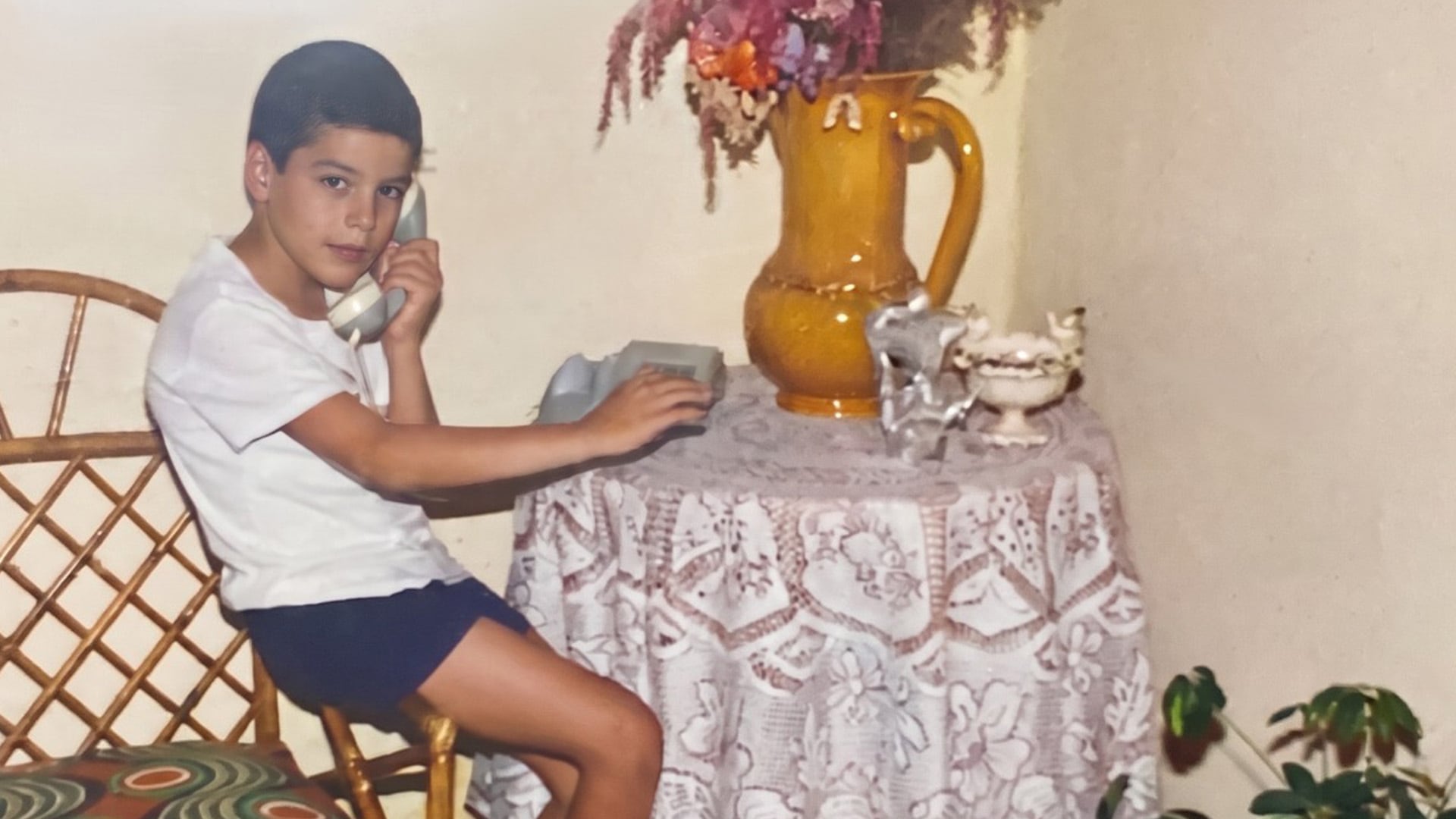 Tenía 13 años, sus piernas no le obedecían y un dolor en su espalda no lo dejaba dormir: “Prepárense para la nueva vida de su hijo”