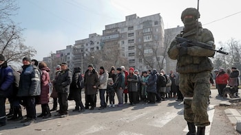 More than 100,000 civilians remain