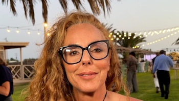 Rocío Carrasco reaparece en un homenaje a Rocío Jurado en Chipiona y manda un rotundo mensaje a su familia