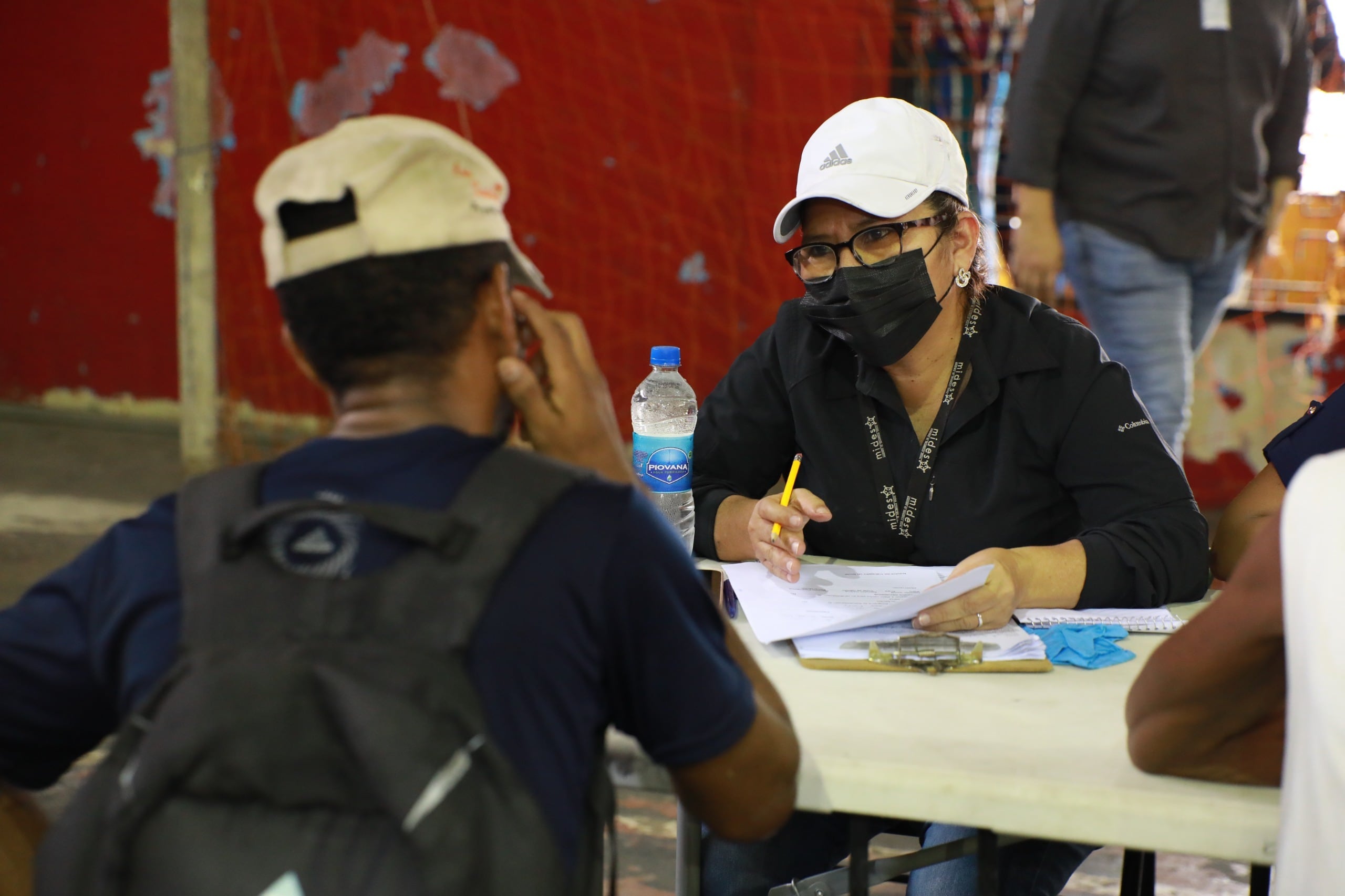 La Alcaldía capitalina realiza esporádicas jornadas de captación de los habitantes de calle.