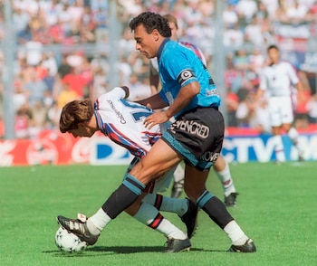 Villarreal marca a un joven