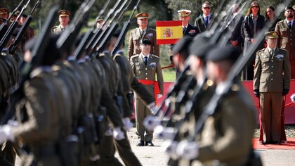 Esto es lo que cobra un general del Ejército en España en 2024: sueldo, complementos y escala