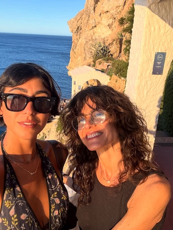 Florencia Raggi compartió las fotos de sus vacaciones mediterráneas junto a Nicolás Repetto y Renata: “Gracias Vida, por volver a mí”
