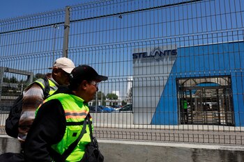 Stellantissuspendiólaprodunciónde