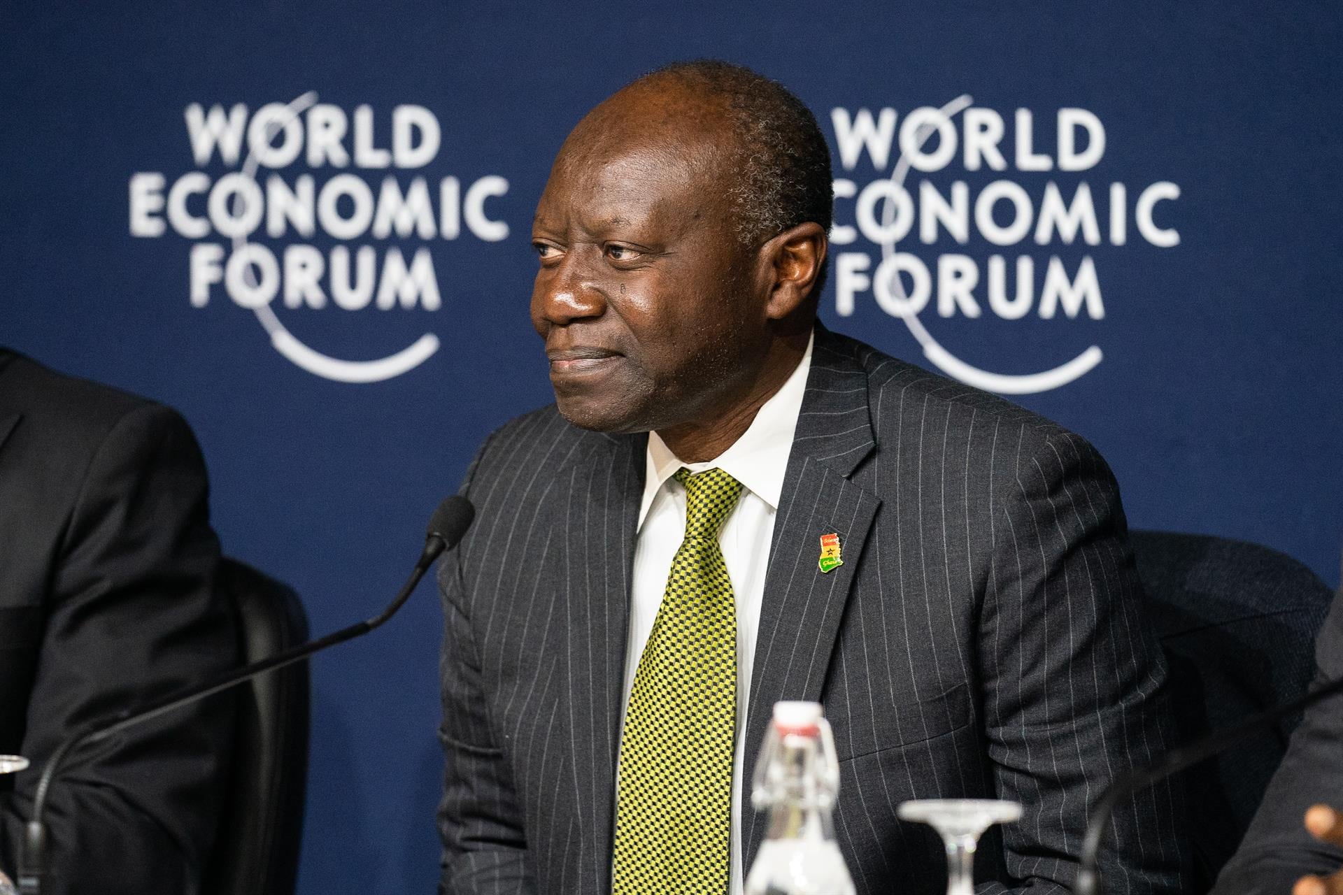EEUU le da residencia a exministro de Ghana acusado de corrupción