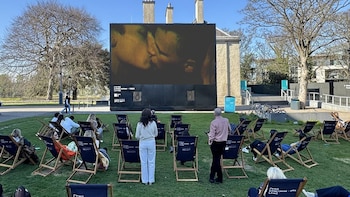 El beso de la polémica: