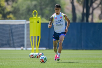 Él es Richard Ríos, mediocampista de la selección Colombia que jugará su primer mundial con el equipo. Su club actual es Benfica de Portugal - crédito FCF