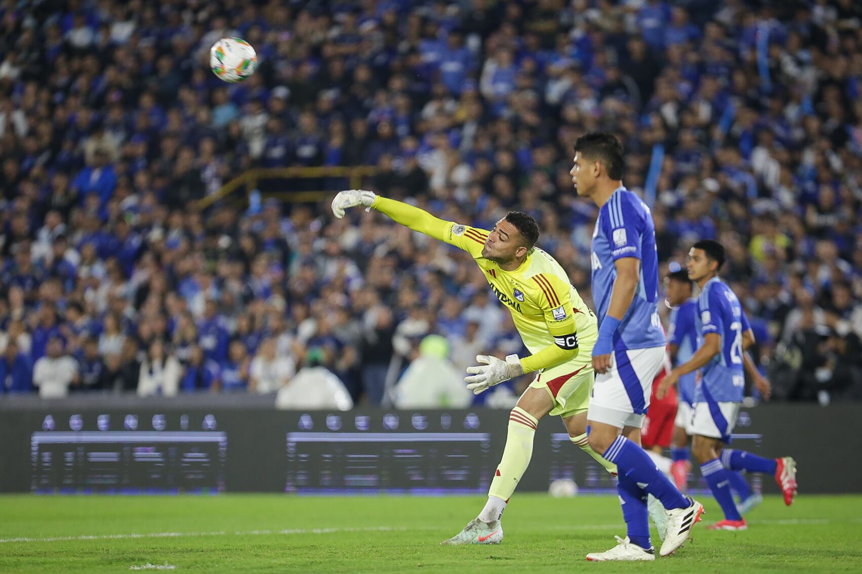 Álvaro Montero tiene contrato con Millonarios hasta diciembre de 2027, por lo que solo puede salir por venta - crédito Cristian Bayona / Colprensa