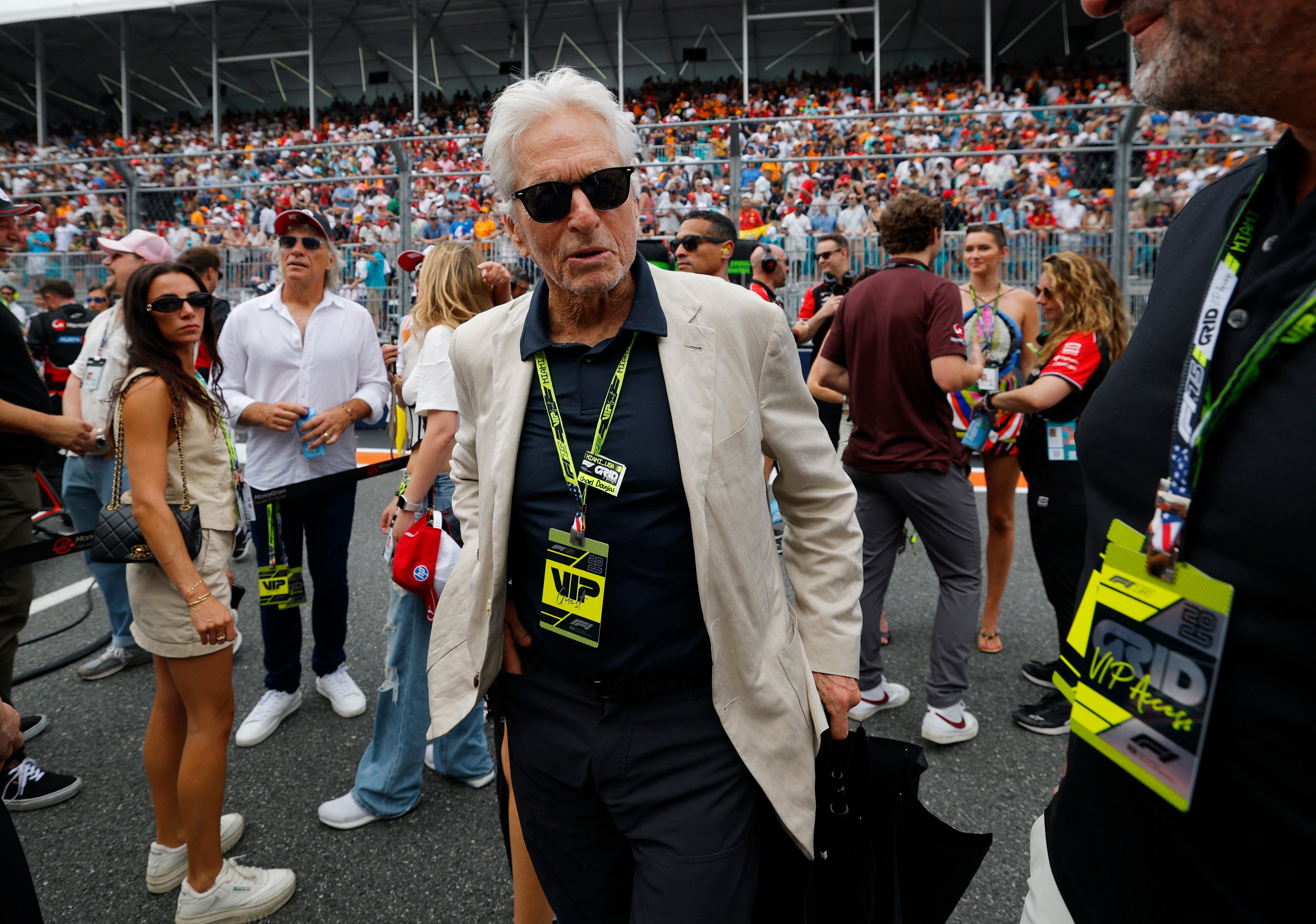 Michael Douglas, de 80 años, fotografiado en el Gran Premio de Fórmula 1 de Miami, en mayo de 2025 (Foto: REUTERS/Brian Snyder)